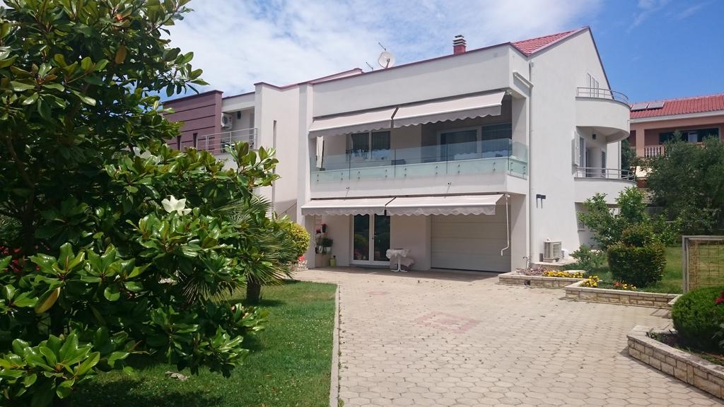 Apartmani Ukalovic Zadar Exterior photo